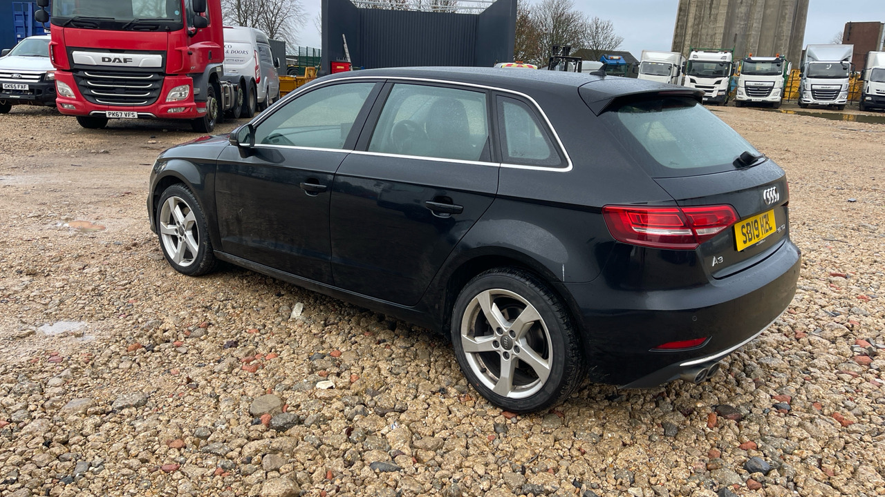 AUDI A3 2.0 35 TDI SPORT - Hatchback: fotoğraf 3 AUDI A3 2.0 35 TDI SPORT - Hatchback: fotoğraf 3