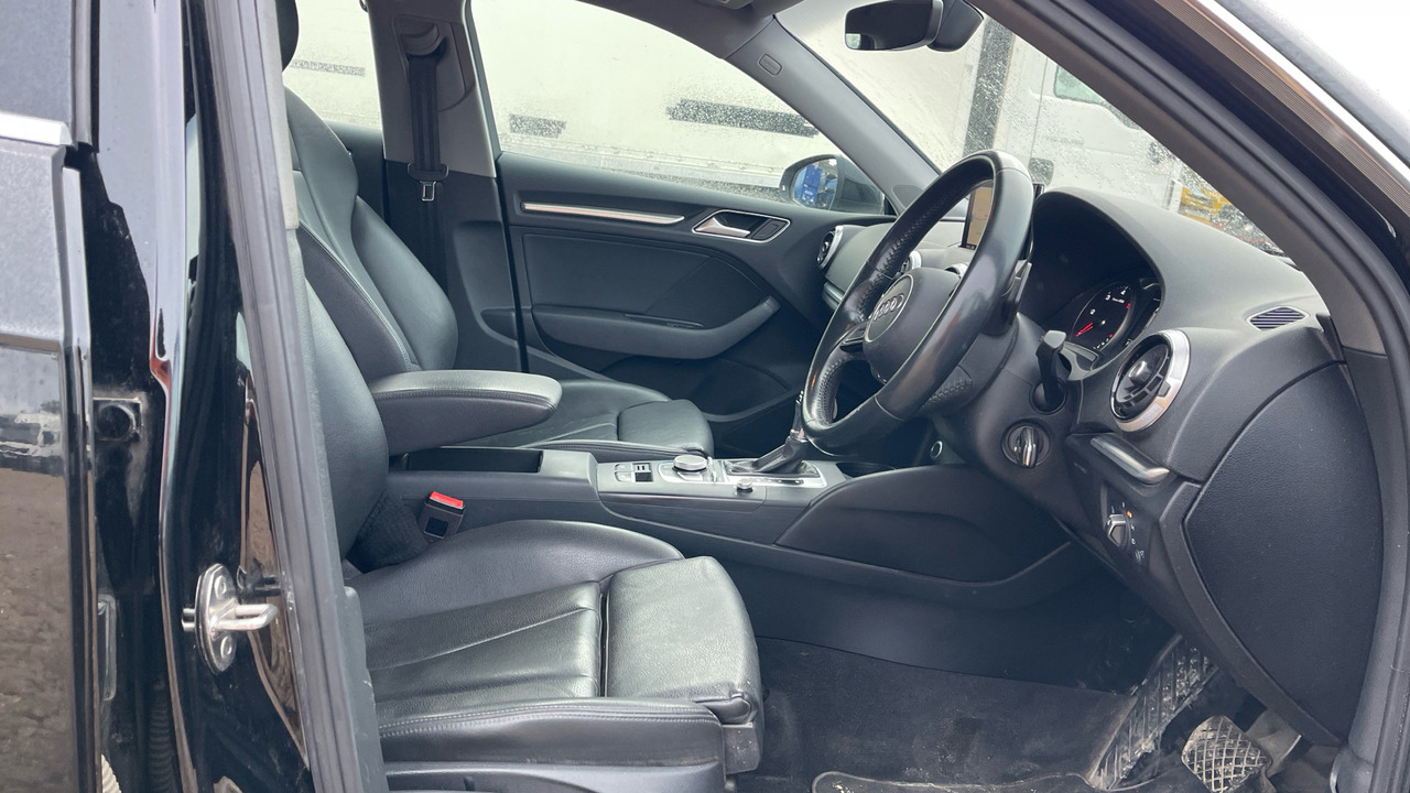 AUDI A3 2.0 35 TDI SPORT - Hatchback: fotoğraf 5 AUDI A3 2.0 35 TDI SPORT - Hatchback: fotoğraf 5