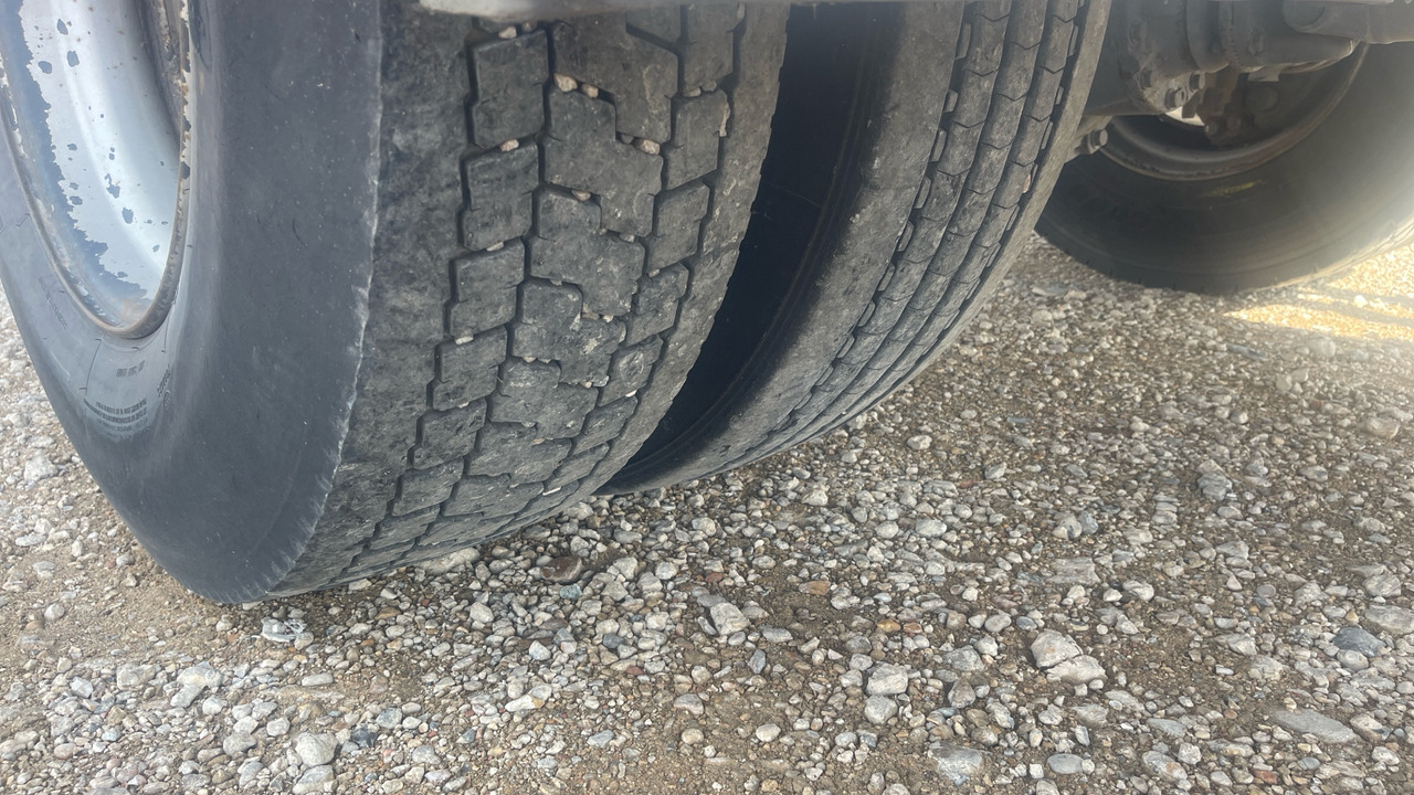 Kapalı kasa kamyon DAF CF 65.220: fotoğraf 18