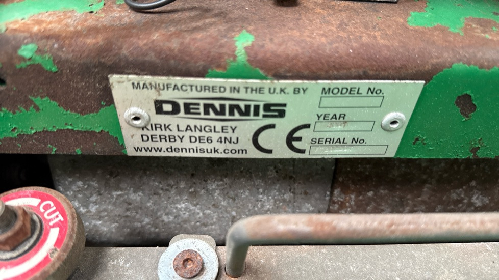DENNIS FT510 PEDESTRIAN CYLINDER MOWER WITH 5K UNIT AND GRASS BOX - İnşaat ekipmanı: fotoğraf 5 DENNIS FT510 PEDESTRIAN CYLINDER MOWER WITH 5K UNIT AND GRASS BOX - İnşaat ekipmanı: fotoğraf 5