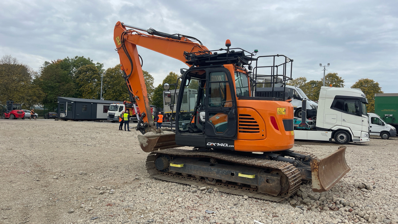 DOOSAN DX140LCR-5 - Paletli ekskavatör: fotoğraf 3 DOOSAN DX140LCR-5 - Paletli ekskavatör: fotoğraf 3