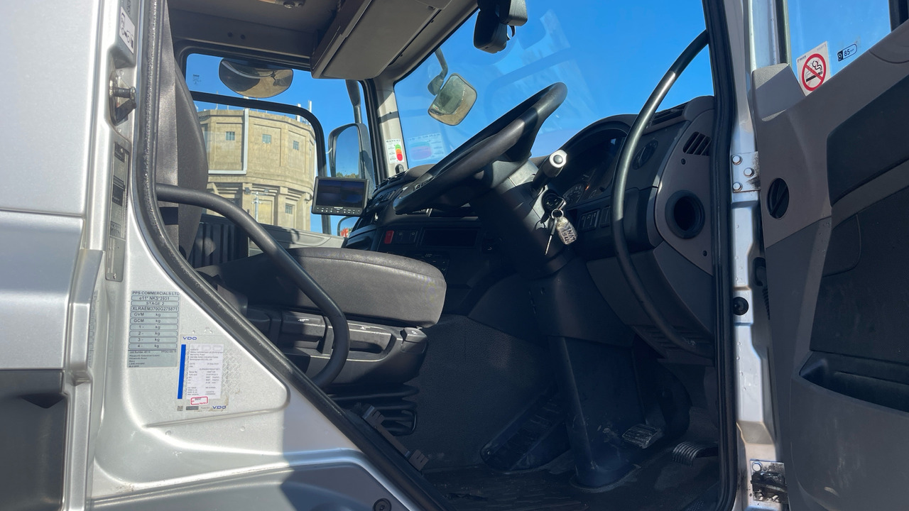 Daf CF 260 - Tenteli kamyon: fotoğraf 5 Daf CF 260 - Tenteli kamyon: fotoğraf 5