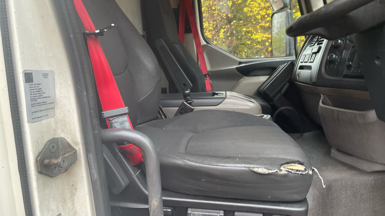 Daf LF 230 - Tenteli kamyon: fotoğraf 5 Daf LF 230 - Tenteli kamyon: fotoğraf 5