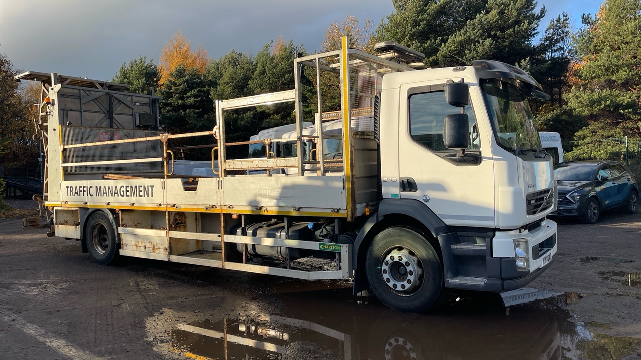 VOLVO FL 240 - Diğer araçlar: fotoğraf 1 VOLVO FL 240 - Diğer araçlar: fotoğraf 1