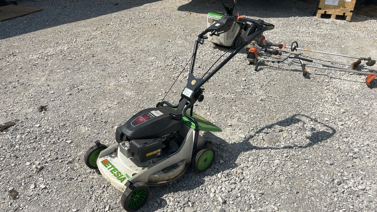 ETESIA PHE3 - Çim biçme makinesi: fotoğraf 4 ETESIA PHE3 - Çim biçme makinesi: fotoğraf 4
