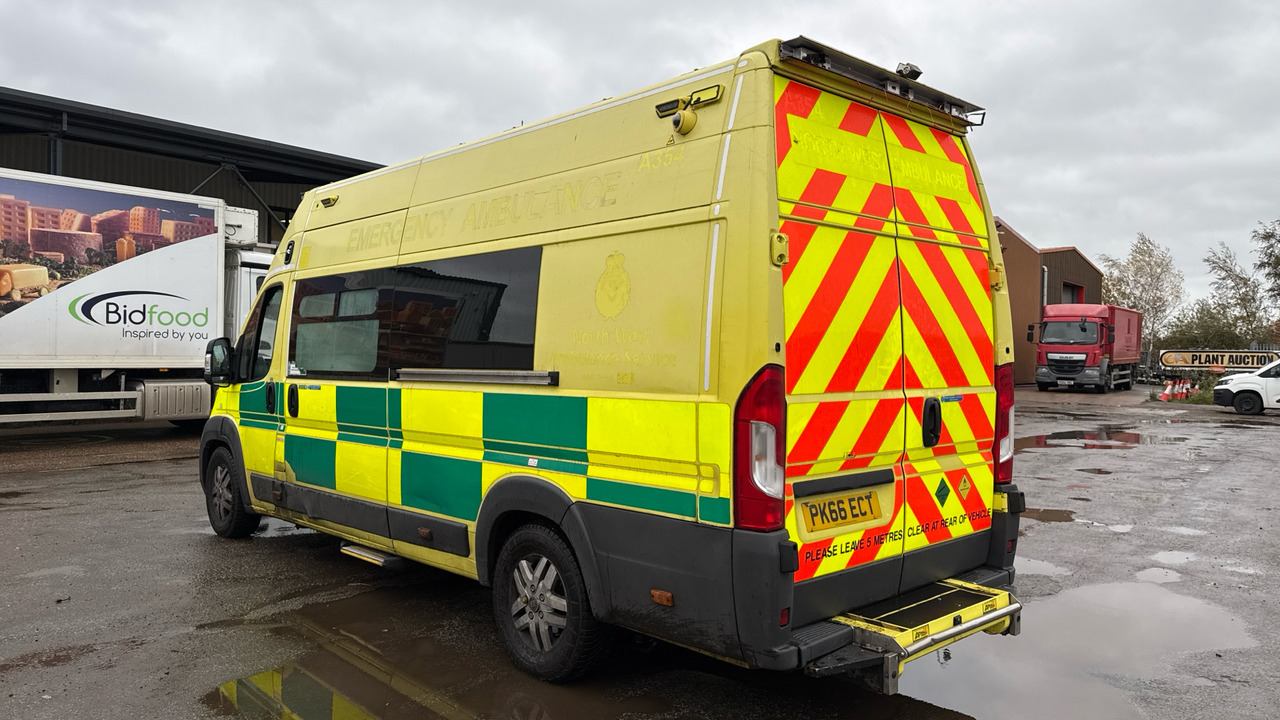 FIAT DUCATO 42 2.3 MULTIJET II - Ambulans arabası: fotoğraf 3 FIAT DUCATO 42 2.3 MULTIJET II - Ambulans arabası: fotoğraf 3