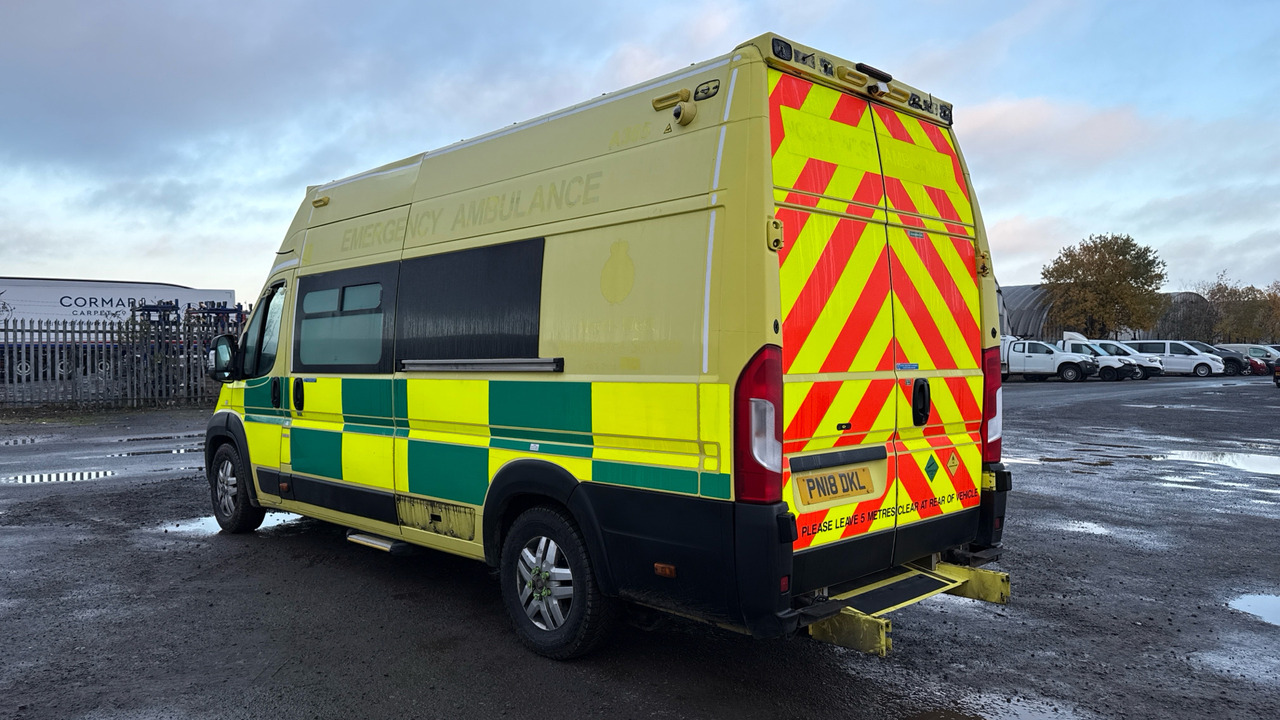 FIAT DUCATO 42 MULTIJET II - Ambulans arabası: fotoğraf 3 FIAT DUCATO 42 MULTIJET II - Ambulans arabası: fotoğraf 3