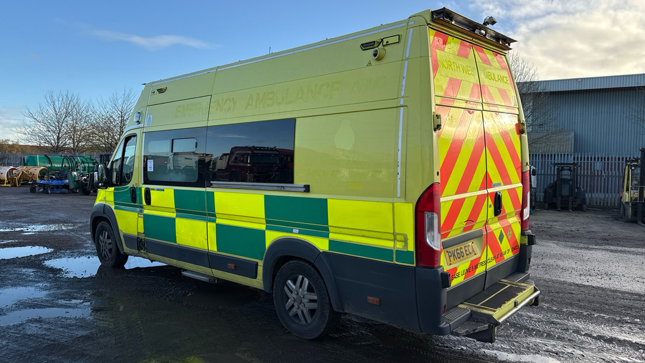 FIAT DUCATO 42 MULTIJET II - Ambulans arabası: fotoğraf 3 FIAT DUCATO 42 MULTIJET II - Ambulans arabası: fotoğraf 3