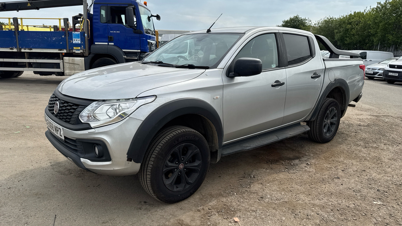 FIAT FULLBACK 2.4 180HP CROSS - Pikap, Çift kabin kamyonet: fotoğraf 2 FIAT FULLBACK 2.4 180HP CROSS - Pikap, Çift kabin kamyonet: fotoğraf 2