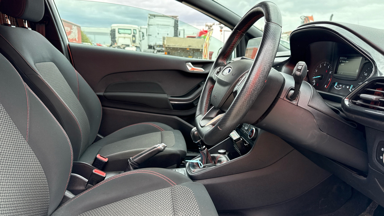 FORD FIESTA 1.0 MHEV Sport - Binek araba: fotoğraf 5 FORD FIESTA 1.0 MHEV Sport - Binek araba: fotoğraf 5