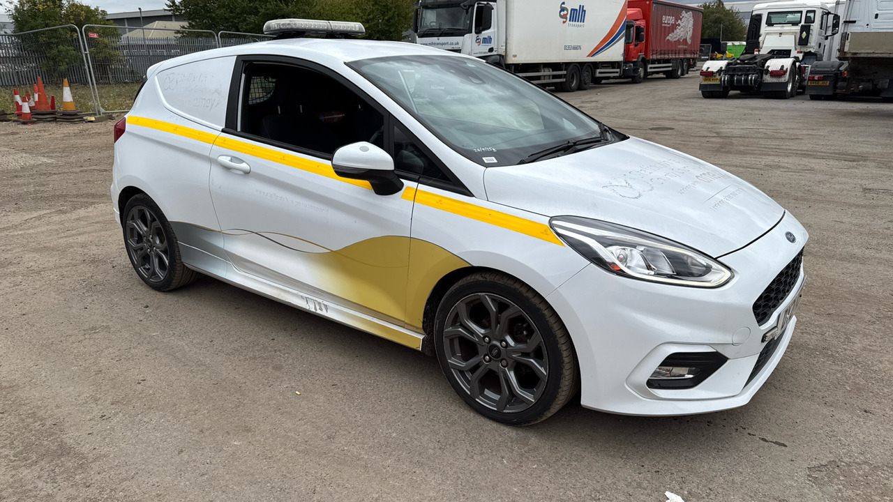 FORD FIESTA 1.0 MHEV Sport - Binek araba: fotoğraf 1 FORD FIESTA 1.0 MHEV Sport - Binek araba: fotoğraf 1