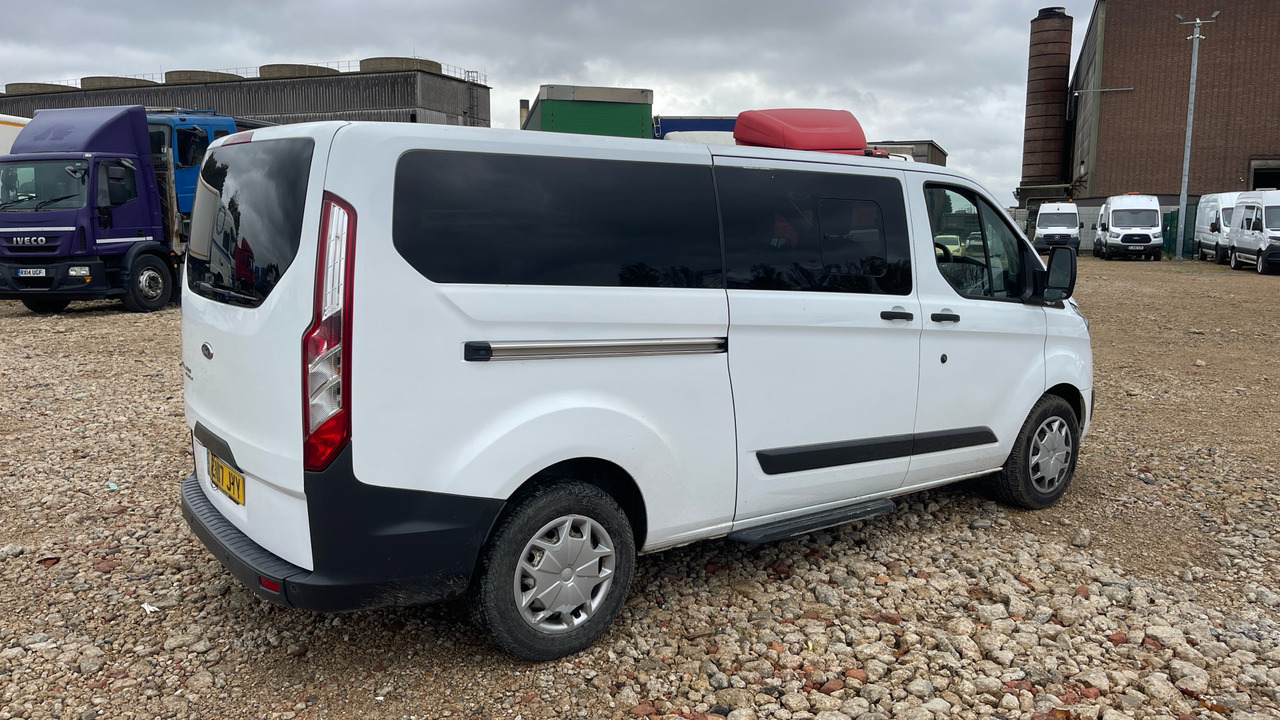 FORD TOURNEO CUSTOM 310 2.0 TDCI 130PS - Minibüs, Minivan: fotoğraf 4 FORD TOURNEO CUSTOM 310 2.0 TDCI 130PS - Minibüs, Minivan: fotoğraf 4