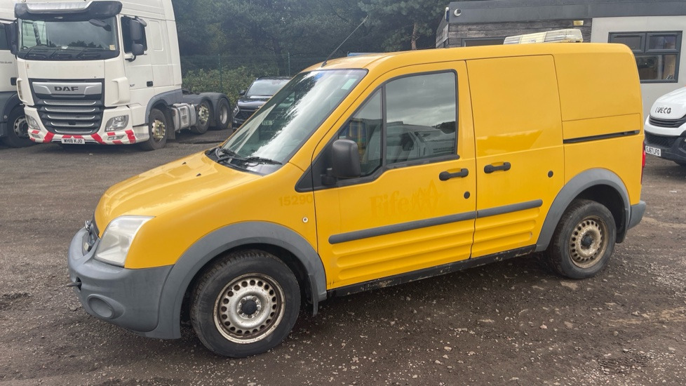 FORD TRANSIT CONNECT T200 1.8 TDCI 75PS - Küçük panelvan: fotoğraf 2 FORD TRANSIT CONNECT T200 1.8 TDCI 75PS - Küçük panelvan: fotoğraf 2