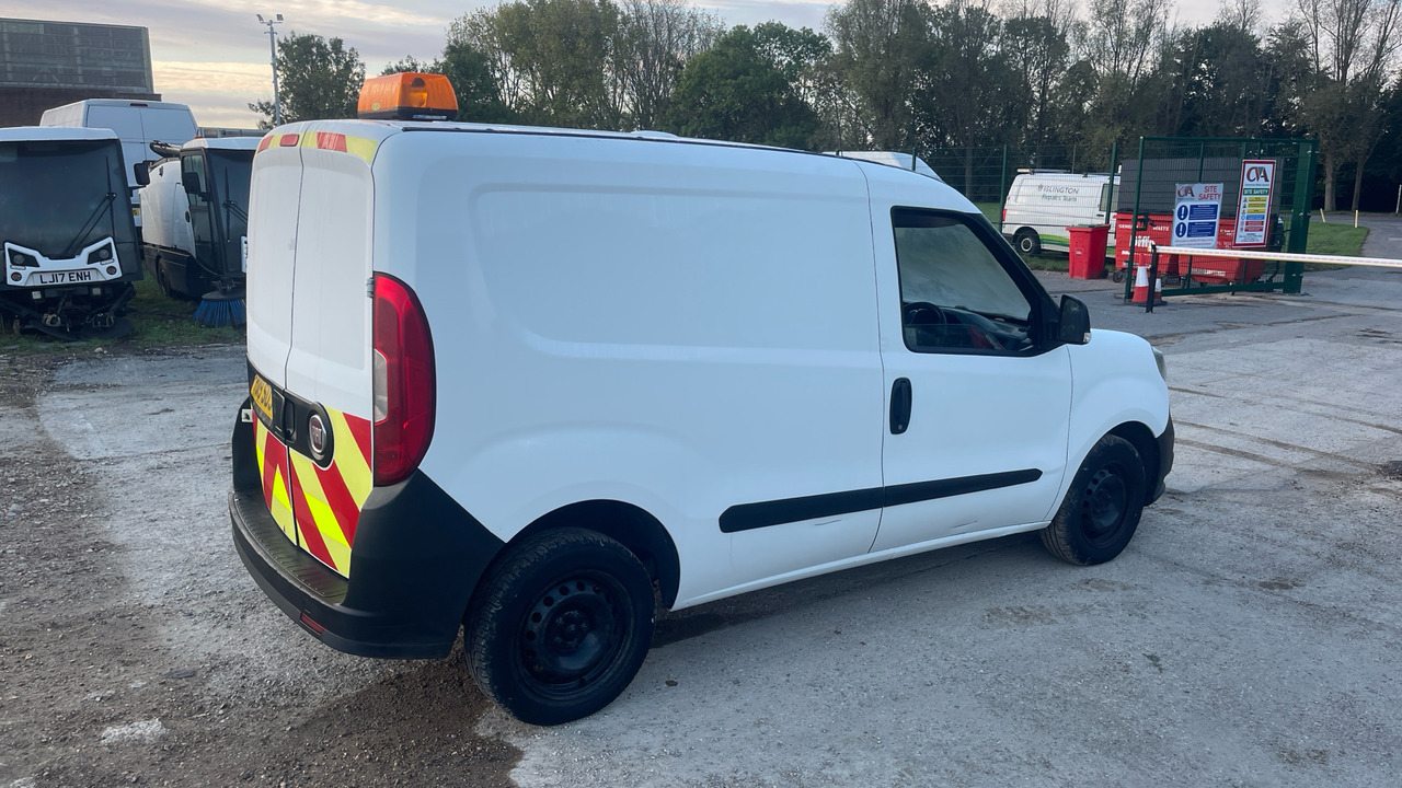 Fiat Doblo CARGO 1.3 MULTIJET 95PS - Küçük panelvan: fotoğraf 4 Fiat Doblo CARGO 1.3 MULTIJET 95PS - Küçük panelvan: fotoğraf 4