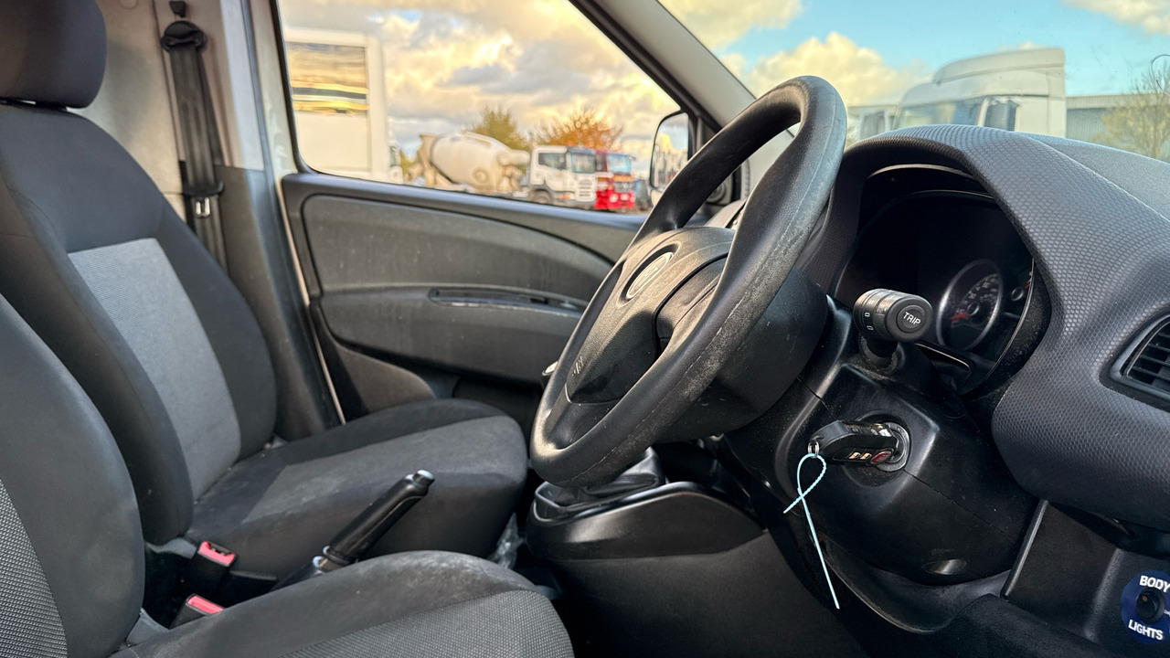 Fiat Doblo Work Up II 1.6 MULTIJET 16V - Açık kasa kamyonet: fotoğraf 5 Fiat Doblo Work Up II 1.6 MULTIJET 16V - Açık kasa kamyonet: fotoğraf 5