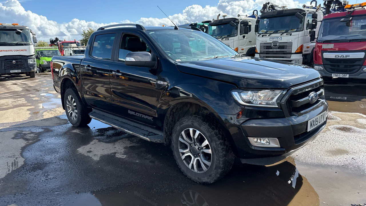 Ford Ranger WILDTRAK 3.2 TDCI 200PS - Pikap, Çift kabin kamyonet: fotoğraf 1 Ford Ranger WILDTRAK 3.2 TDCI 200PS - Pikap, Çift kabin kamyonet: fotoğraf 1