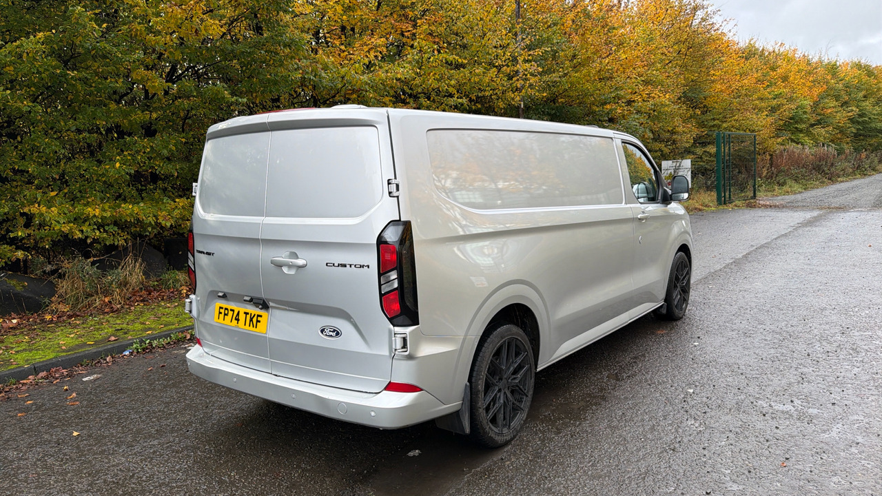 Ford Transit 2.0 136PS - Küçük panelvan: fotoğraf 4 Ford Transit 2.0 136PS - Küçük panelvan: fotoğraf 4