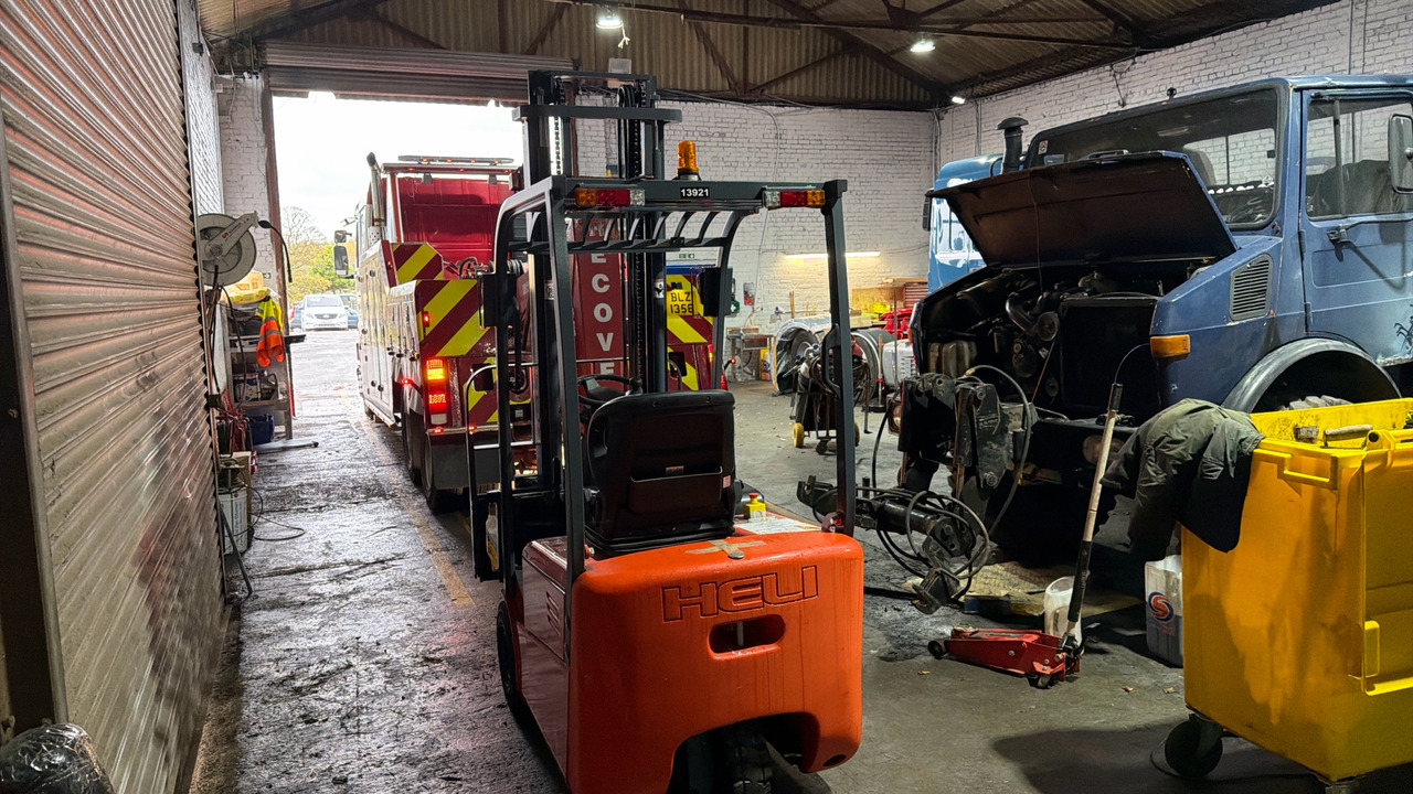 HELI FB315 - Elektrikli forklift: fotoğraf 3 HELI FB315 - Elektrikli forklift: fotoğraf 3