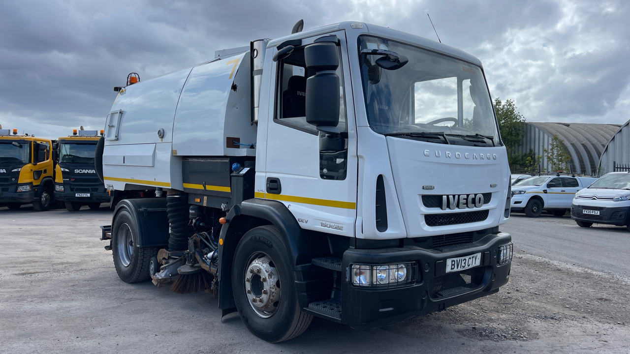 IVECO EUROCARGO 150E22 - Yol süpürme aracı: fotoğraf 1 IVECO EUROCARGO 150E22 - Yol süpürme aracı: fotoğraf 1
