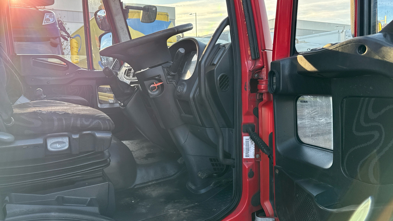 IVECO EUROCARGO 75E16 - Kapalı kasa kamyon: fotoğraf 5 IVECO EUROCARGO 75E16 - Kapalı kasa kamyon: fotoğraf 5