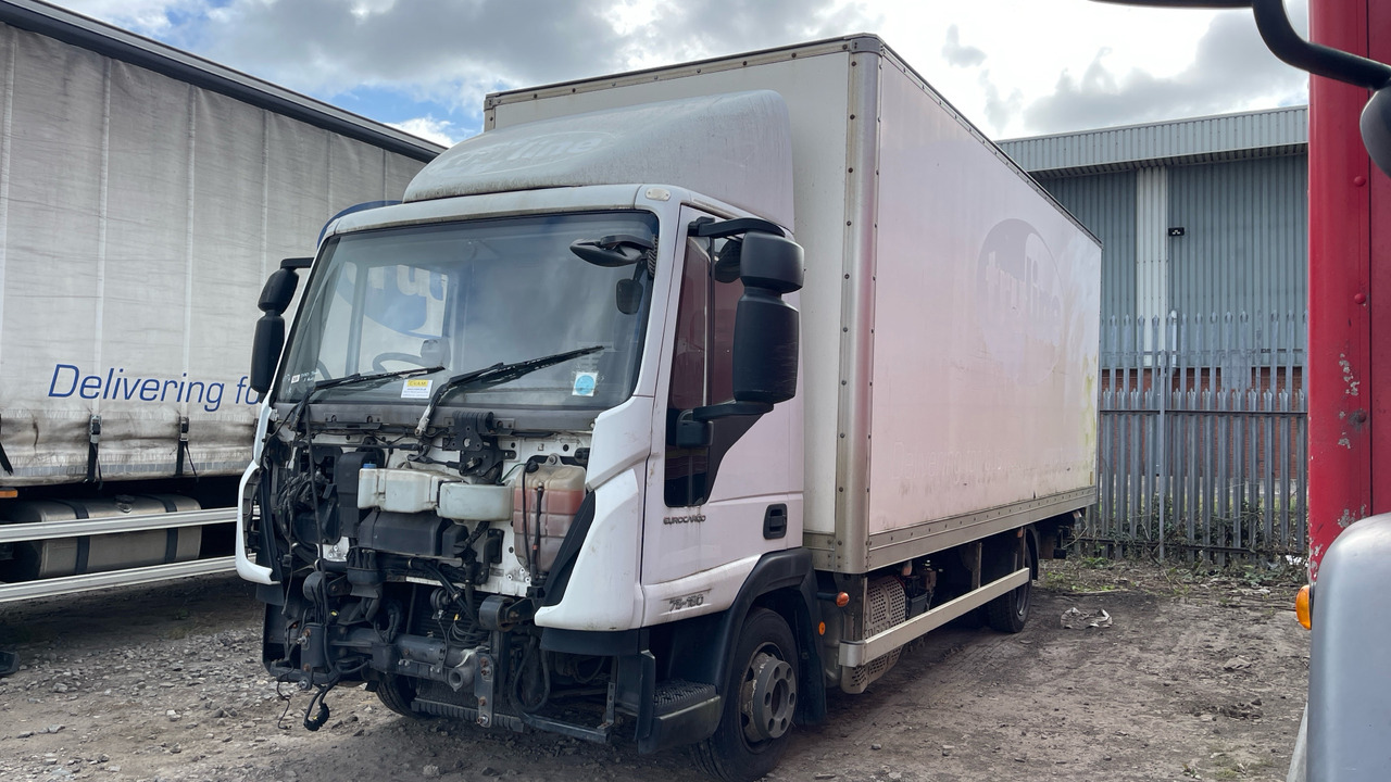 Iveco Eurocargo 75-160 - Kapalı kasa kamyon: fotoğraf 3 Iveco Eurocargo 75-160 - Kapalı kasa kamyon: fotoğraf 3