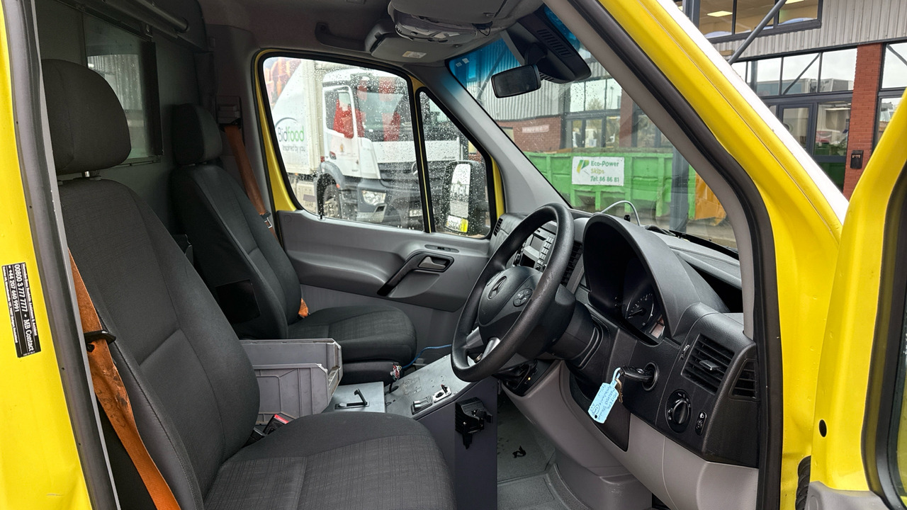 MERCEDES-BENZ SPRINTER 519 CDI - Ambulans arabası: fotoğraf 5 MERCEDES-BENZ SPRINTER 519 CDI - Ambulans arabası: fotoğraf 5
