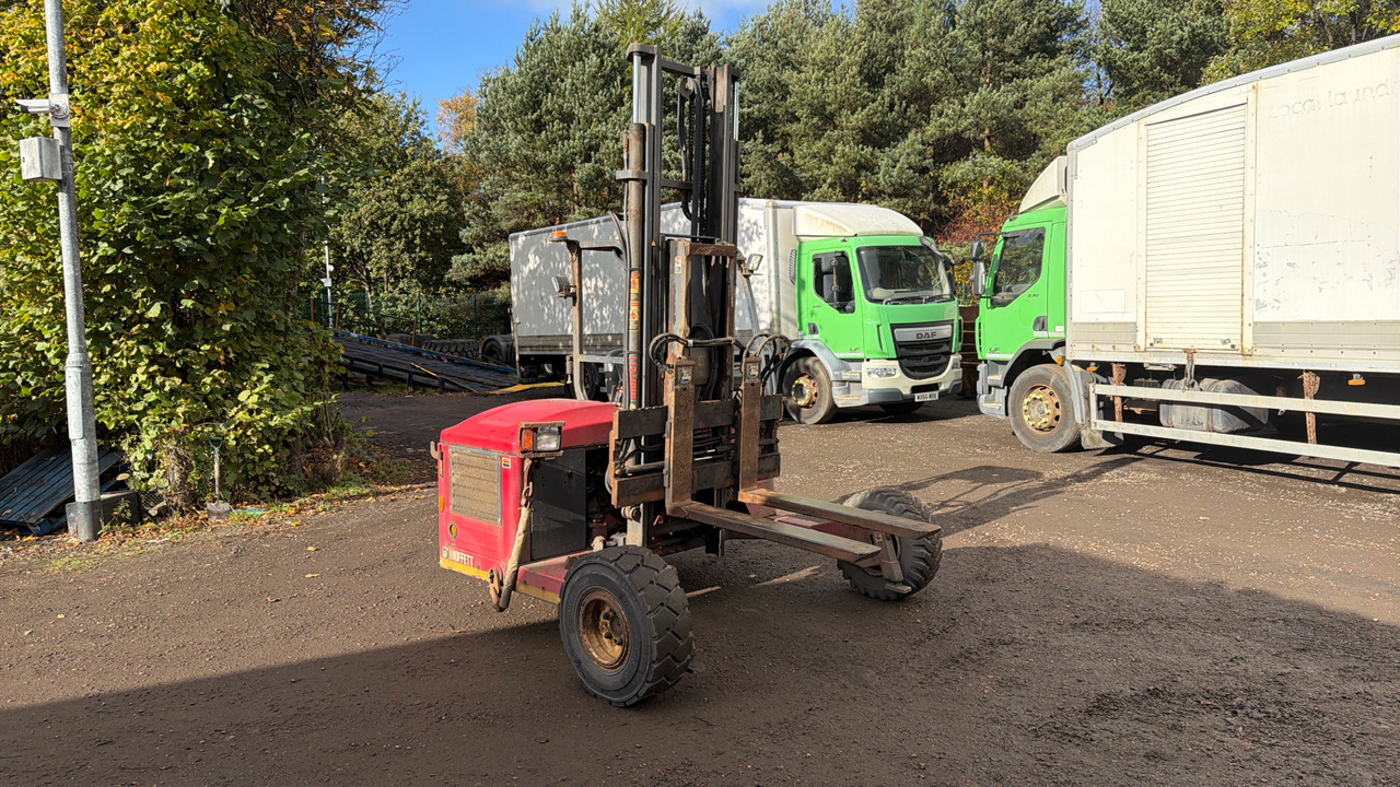 MOFFETT M4 20.3 - Kamyona monte forklift: fotoğraf 1 MOFFETT M4 20.3 - Kamyona monte forklift: fotoğraf 1