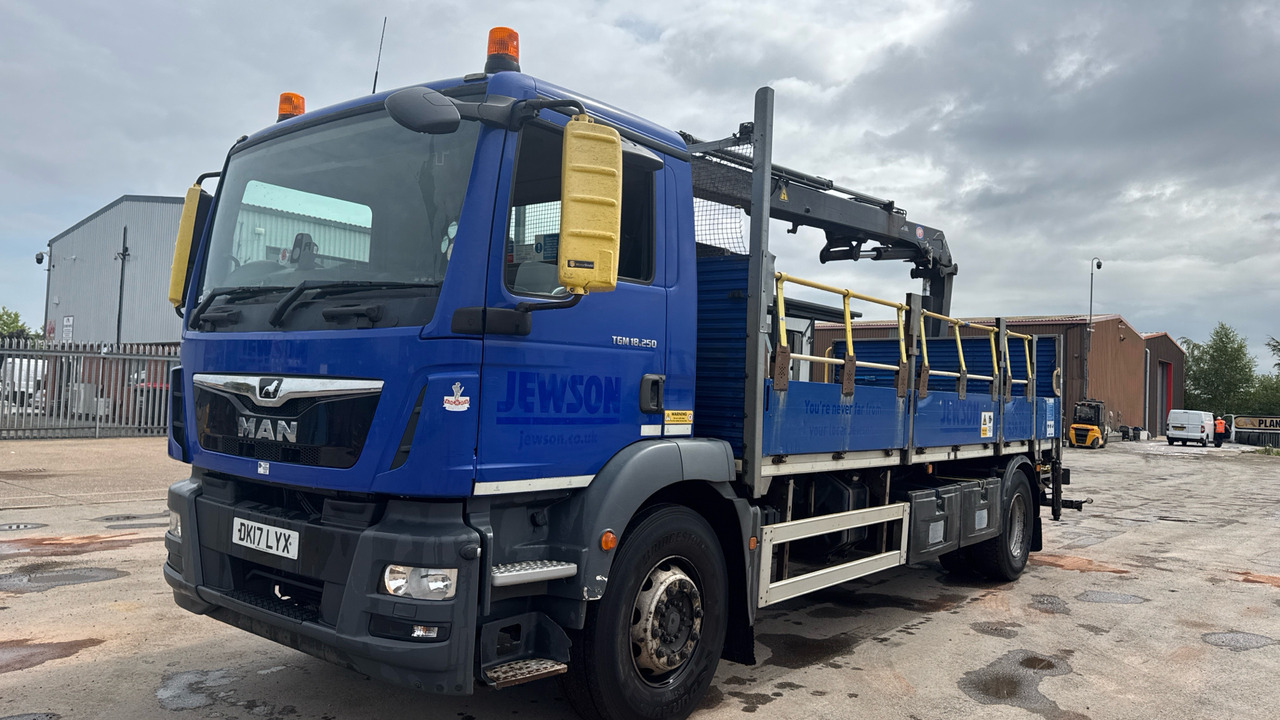 Man TGM 18.250 - Sal/ Açık kasa kamyon, Vinçli kamyon: fotoğraf 2 Man TGM 18.250 - Sal/ Açık kasa kamyon, Vinçli kamyon: fotoğraf 2