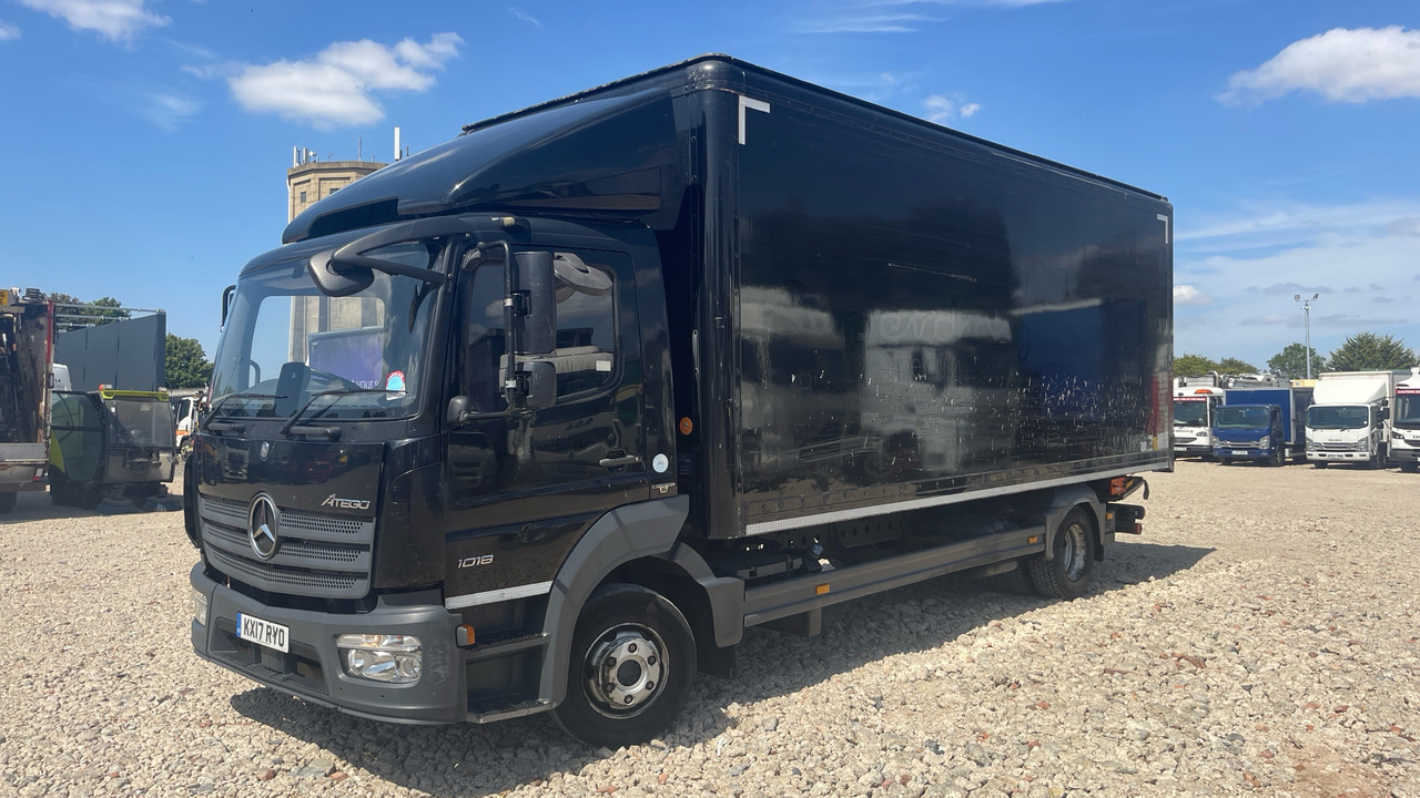 Mercedes-Benz Atego 1018 - Kapalı kasa kamyon: fotoğraf 2 Mercedes-Benz Atego 1018 - Kapalı kasa kamyon: fotoğraf 2
