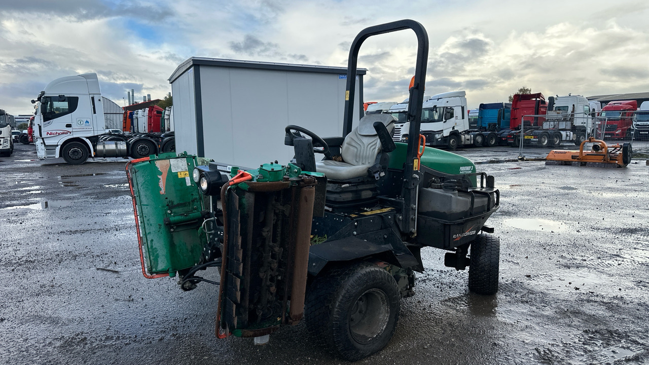 RANSOMES PARKWAY 3 METEOR - Çim biçme makinesi: fotoğraf 2 RANSOMES PARKWAY 3 METEOR - Çim biçme makinesi: fotoğraf 2