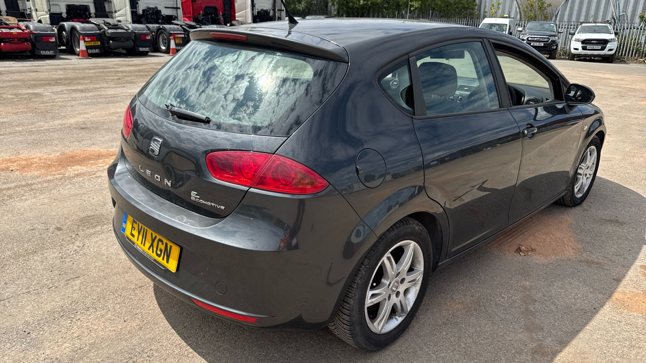SEAT LEON 1.6 TDI CR - Hatchback: fotoğraf 4 SEAT LEON 1.6 TDI CR - Hatchback: fotoğraf 4