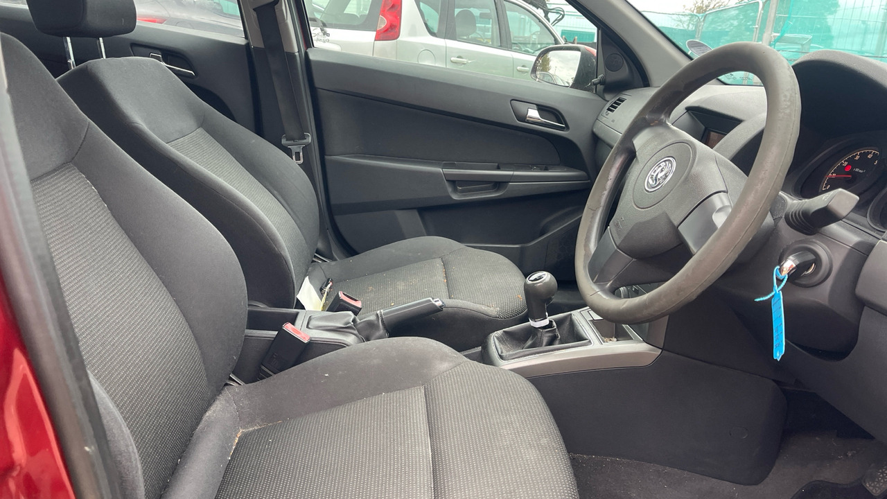 VAUXHALL ASTRA LIFE 1.6 I - Hatchback: fotoğraf 5 VAUXHALL ASTRA LIFE 1.6 I - Hatchback: fotoğraf 5
