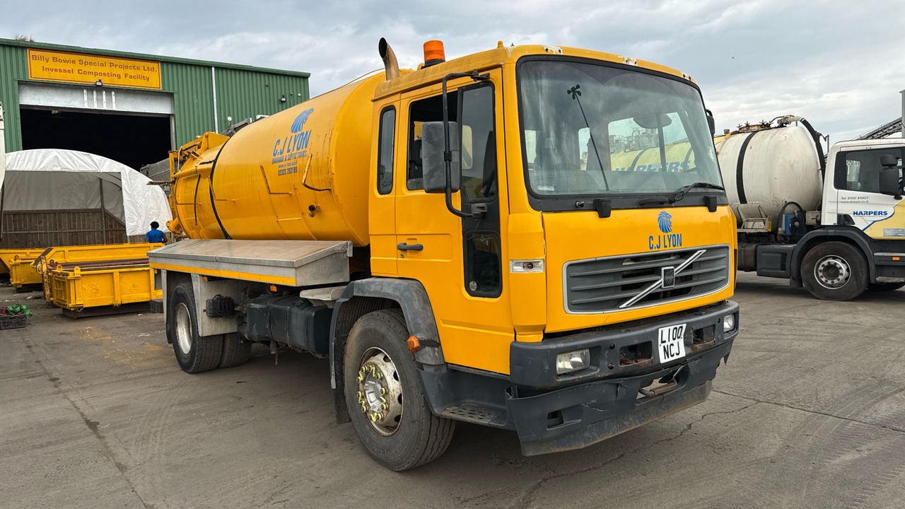 VOLVO FL - Vidanjör: fotoğraf 1 VOLVO FL - Vidanjör: fotoğraf 1