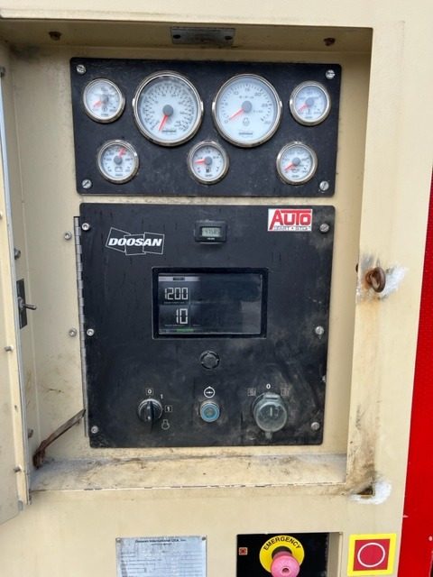 Doosan 25/280 XHP1000WCAT-T4 - Hava kompresörü: fotoğraf 4 Doosan 25/280 XHP1000WCAT-T4 - Hava kompresörü: fotoğraf 4
