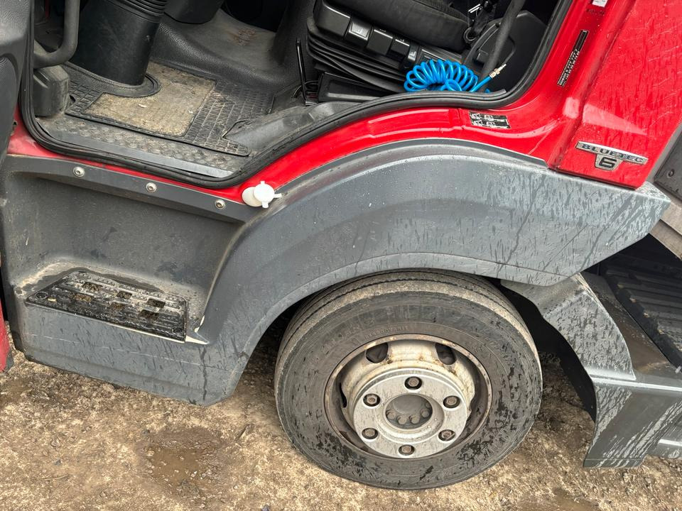 Atego 4 EU6 Einstiegskasten, Einstieg Links, Fahrerseite - Basamak - Kamyon: fotoğraf 2 Atego 4 EU6 Einstiegskasten, Einstieg Links, Fahrerseite - Basamak - Kamyon: fotoğraf 2