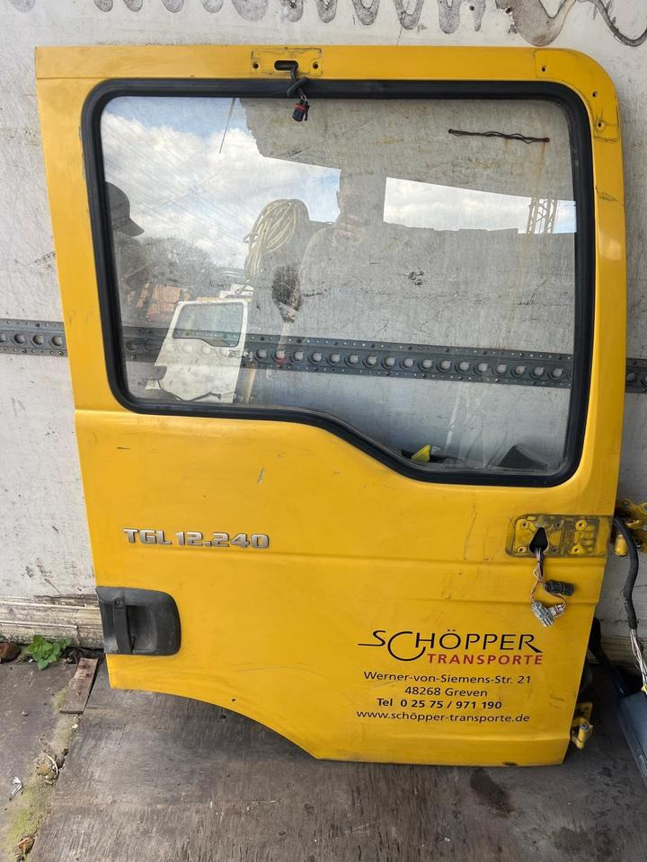 MAN TGL 12.240 Beifahrertür, Tür vorne rechts gelb RN001 - Kapı ve yedek parça - Kamyon: fotoğraf 1 MAN TGL 12.240 Beifahrertür, Tür vorne rechts gelb RN001 - Kapı ve yedek parça - Kamyon: fotoğraf 1