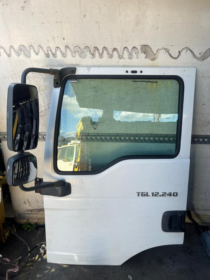 MAN TGL 12.240 Fahrertür, Tür links weiß mit Spiegel RN005 - Kapı ve yedek parça - Kamyon: fotoğraf 1 MAN TGL 12.240 Fahrertür, Tür links weiß mit Spiegel RN005 - Kapı ve yedek parça - Kamyon: fotoğraf 1