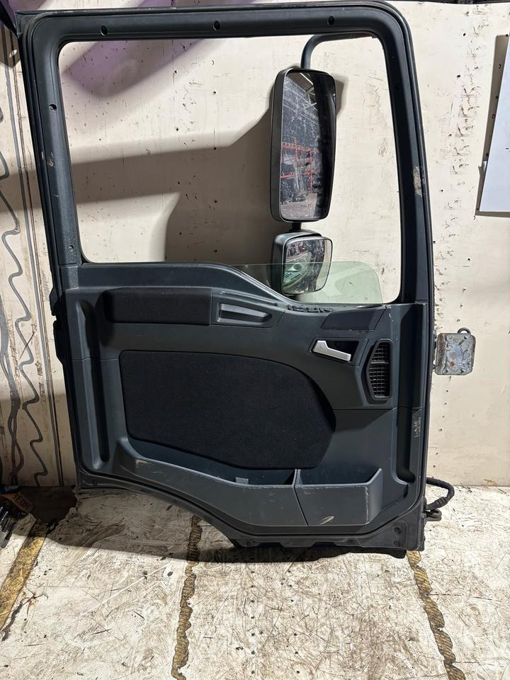 MAN TGL Fahrertür,grau Spiegel&Innenverkleidung Euro 5/6 LN 24 - Kapı ve yedek parça - Kamyon: fotoğraf 3 MAN TGL Fahrertür,grau Spiegel&Innenverkleidung Euro 5/6 LN 24 - Kapı ve yedek parça - Kamyon: fotoğraf 3