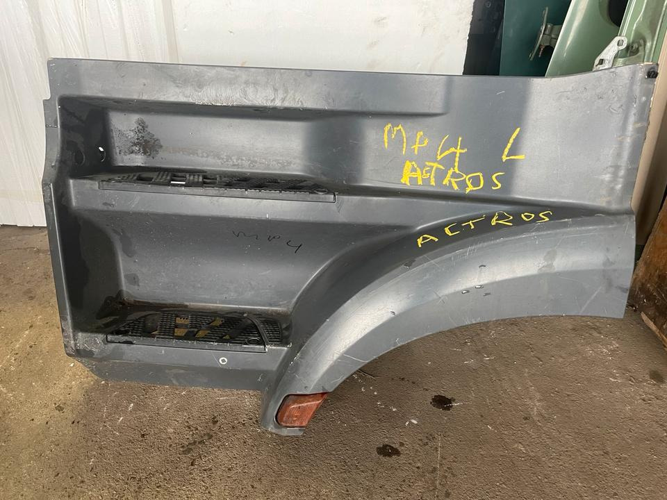 Mercedes ACTROS MP4 Einstieg Links A9616662201 - Basamak - Kamyon: fotoğraf 1 Mercedes ACTROS MP4 Einstieg Links A9616662201 - Basamak - Kamyon: fotoğraf 1