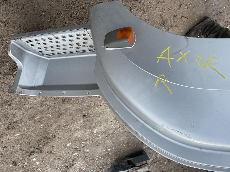 Mercedes AXOR Einstieg Rechts Kotflügel - Basamak - Kamyon: fotoğraf 3 Mercedes AXOR Einstieg Rechts Kotflügel - Basamak - Kamyon: fotoğraf 3