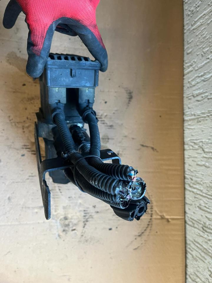 Mercedes Actros MP4 AdBlue Pumpe A0001403378 - Yakıt pompasi - Kamyon: fotoğraf 3 Mercedes Actros MP4 AdBlue Pumpe A0001403378 - Yakıt pompasi - Kamyon: fotoğraf 3