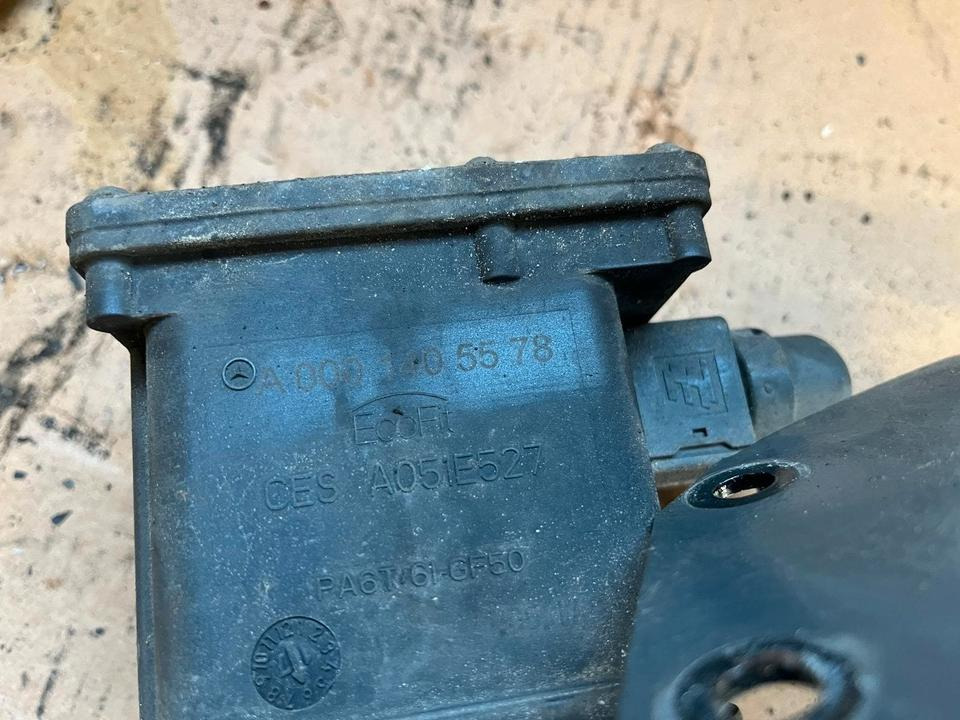 Mercedes Actros MP4 AdBlue Pumpe A0001405578 - Yakıt pompasi - Kamyon: fotoğraf 2 Mercedes Actros MP4 AdBlue Pumpe A0001405578 - Yakıt pompasi - Kamyon: fotoğraf 2