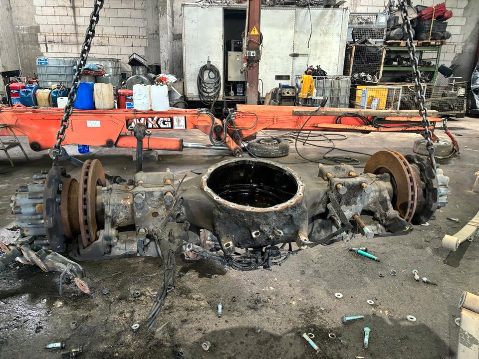 Mercedes Actros MP4 Hinterachse A9603510714 - Arka aks - Kamyon: fotoğraf 1 Mercedes Actros MP4 Hinterachse A9603510714 - Arka aks - Kamyon: fotoğraf 1