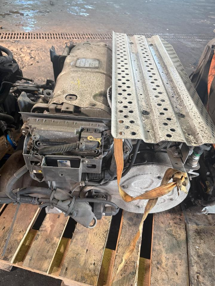 Mercedes Atego 4 EU6 Auspuff Katalysator A0054906812 - Katalitik konvertör - Kamyon: fotoğraf 4 Mercedes Atego 4 EU6 Auspuff Katalysator A0054906812 - Katalitik konvertör - Kamyon: fotoğraf 4