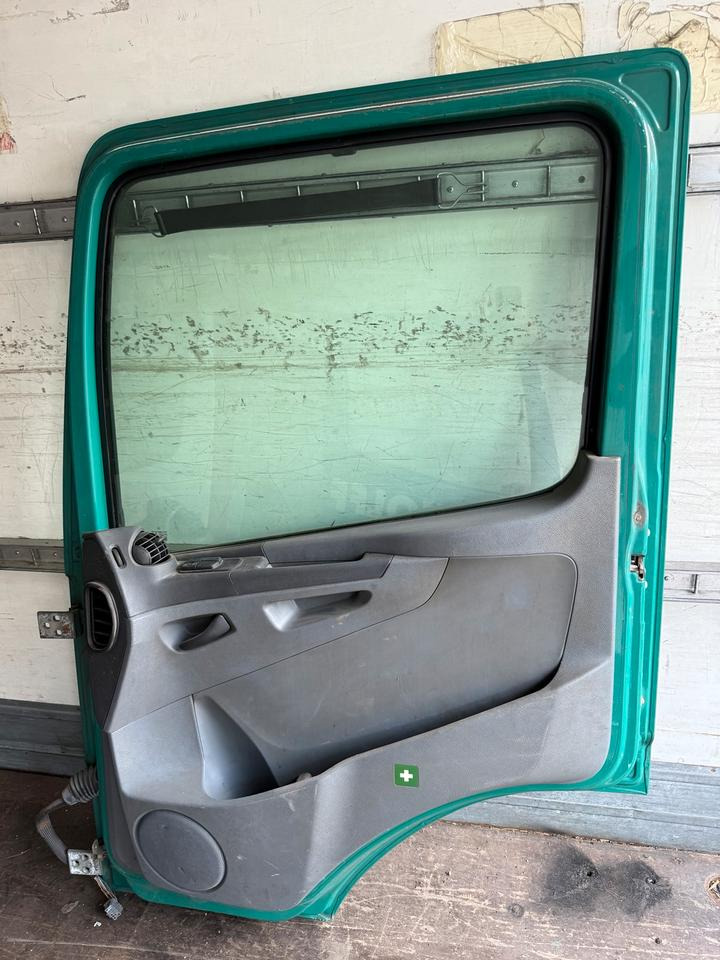 Mercedes Atego Beifahrertür Grün Innenverkleidung LN 71 - Kapı ve yedek parça - Kamyon: fotoğraf 2 Mercedes Atego Beifahrertür Grün Innenverkleidung LN 71 - Kapı ve yedek parça - Kamyon: fotoğraf 2