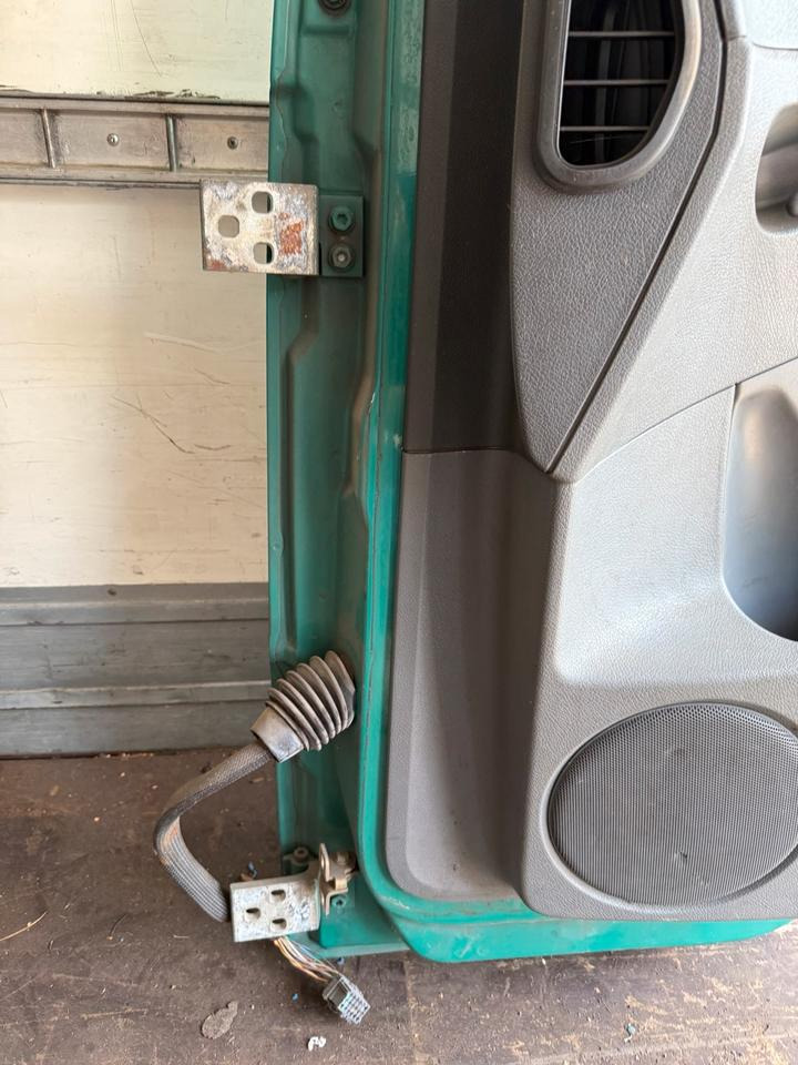 Mercedes Atego Beifahrertür Grün Innenverkleidung LN 71 - Kapı ve yedek parça - Kamyon: fotoğraf 3 Mercedes Atego Beifahrertür Grün Innenverkleidung LN 71 - Kapı ve yedek parça - Kamyon: fotoğraf 3