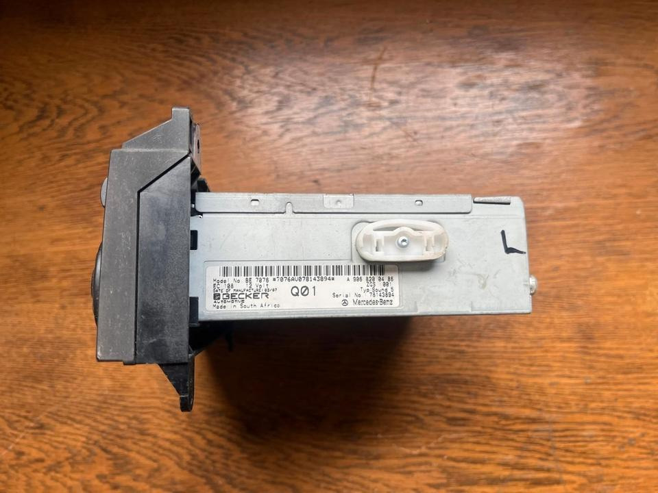 Mercedes Sprinter CD Radio 12V A9068200486 - Kabin ve iç mekan - Kamyon: fotoğraf 4 Mercedes Sprinter CD Radio 12V A9068200486 - Kabin ve iç mekan - Kamyon: fotoğraf 4