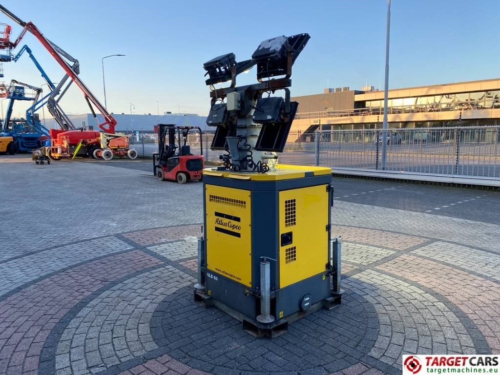 Atlas Copco QLB60 Tower Light 4x350W Led - Aydınlatma kulesi: fotoğraf 2 Atlas Copco QLB60 Tower Light 4x350W Led - Aydınlatma kulesi: fotoğraf 2