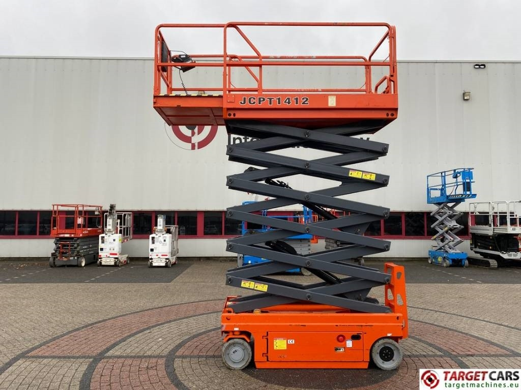Dingli JCPT1412DC Electric Scissor Work Lift 1380cm - Makasli platform: fotoğraf 5 Dingli JCPT1412DC Electric Scissor Work Lift 1380cm - Makasli platform: fotoğraf 5