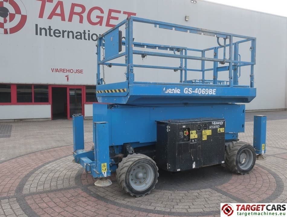 Genie GS-4069BE Hybrid 4069 Scissor Work Lift 1412cm - Makasli platform: fotoğraf 1 Genie GS-4069BE Hybrid 4069 Scissor Work Lift 1412cm - Makasli platform: fotoğraf 1